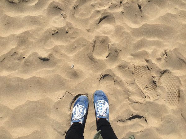 kassel-paris-feet-on-omaha-beach